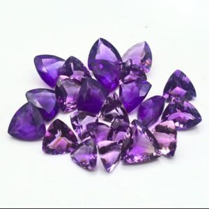 Amethyst Gemstone – Stone of Calmness, Clarity, and Spiritual Growth